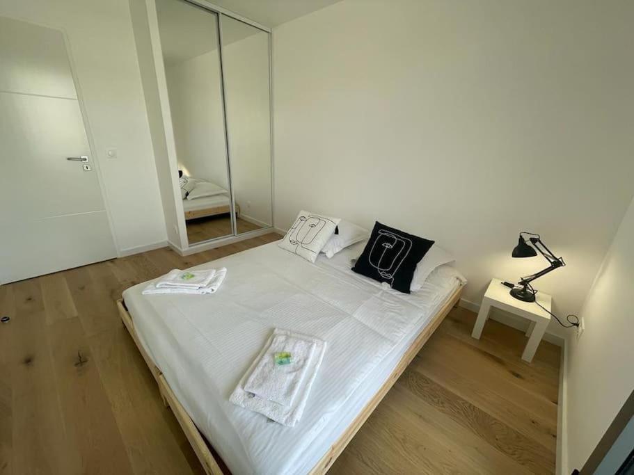 Presqu'Ile, Appartement Neuf Avec Balcon, Salle De Gym Et Parking Caen Extérieur photo